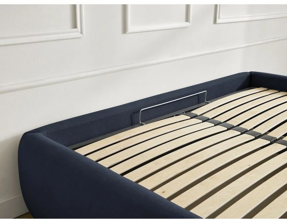 Ciemnoniebieskie tapicerowane łóżko dwuosobowe ze schowkiem/bez zagłówka ze stelażem 160x200 cm Inera – Bobochic Paris