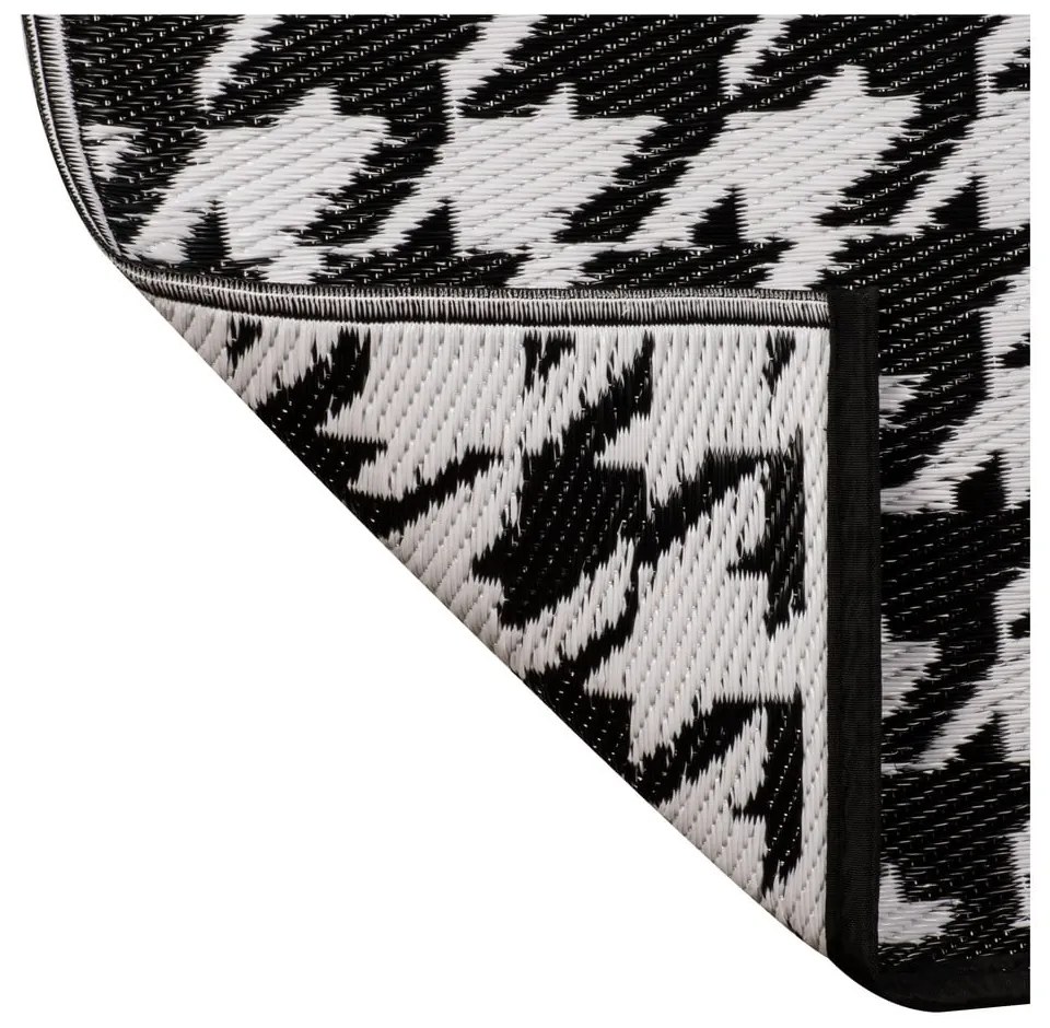 Czarno-biały dywan zewnętrzny Green Decore Houndstooth, 150x240 cm