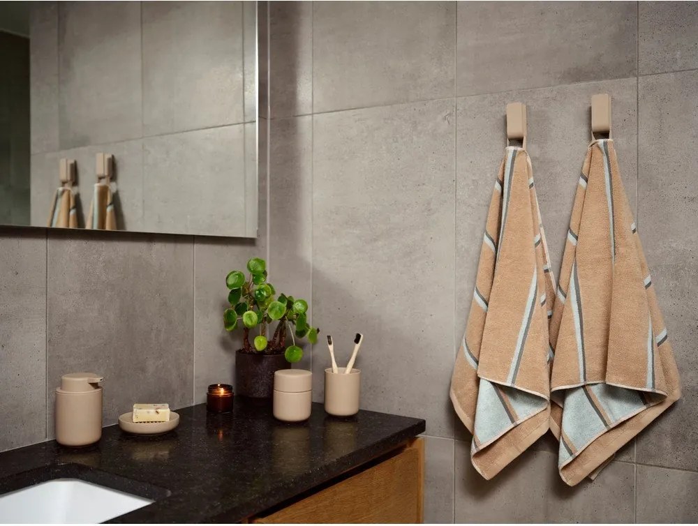 Beżowy kamionkowy kubek na szczoteczki do zębów Ume – Zone