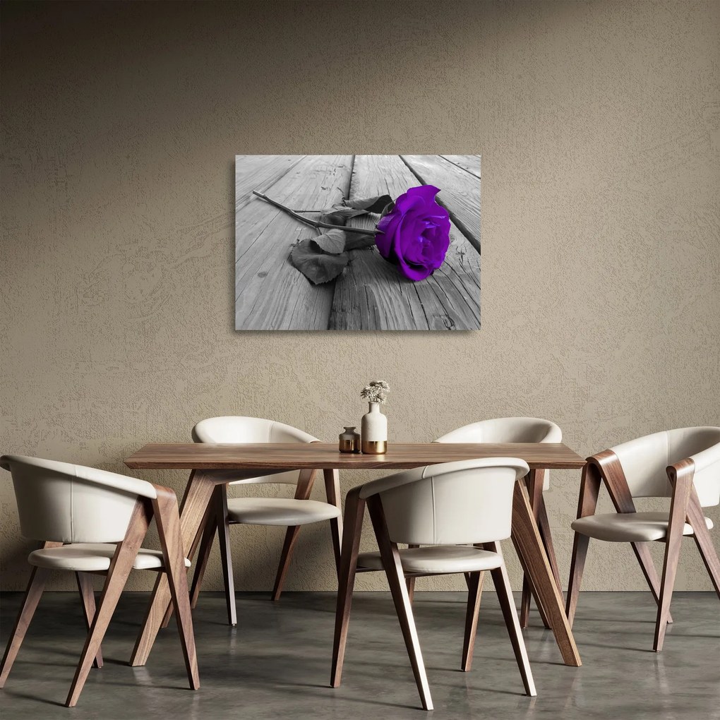 Obraz na szkle - Fioletowa róża z zieloną łodygą (70x50 cm)