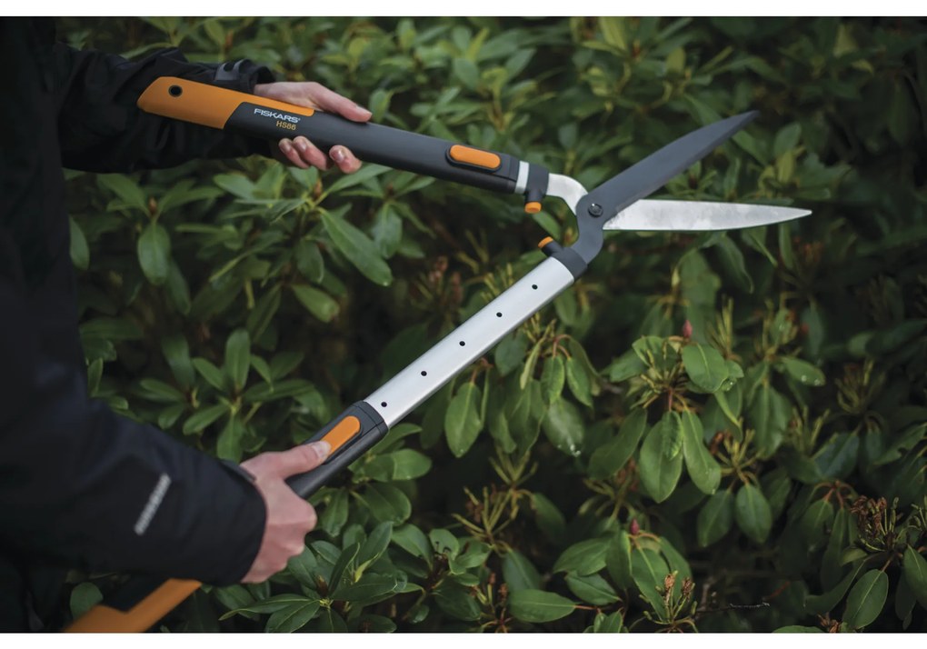 Nożyce teleskopowe do żywopłotu HS86 SmartFit™ FISKARS