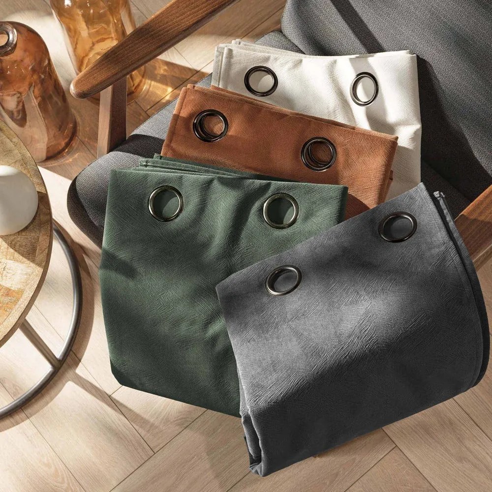 Aksamitna zasłona w kolorze khaki 140x260 cm Olympe – douceur d'intérieur