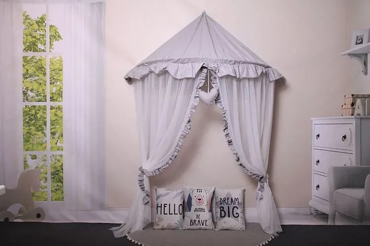 Szaro-biały baldachim dziecięcy z 3 poduszkami matą L3-S80