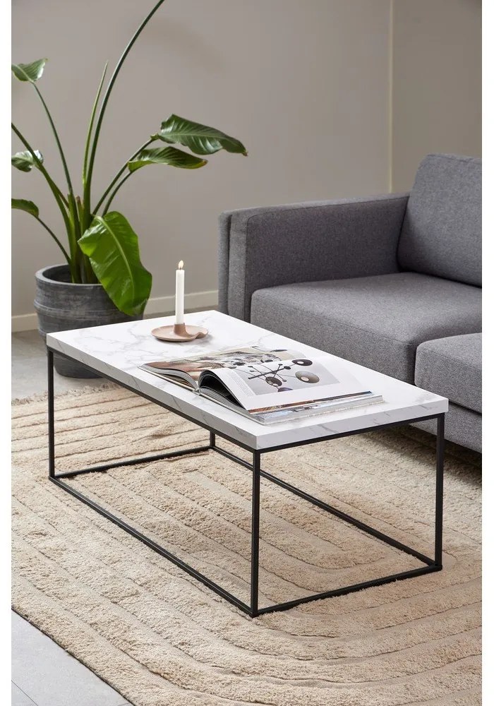 Beżowy stolik z blatem w dekorze marmuru 55x110 cm Barossa – Actona
