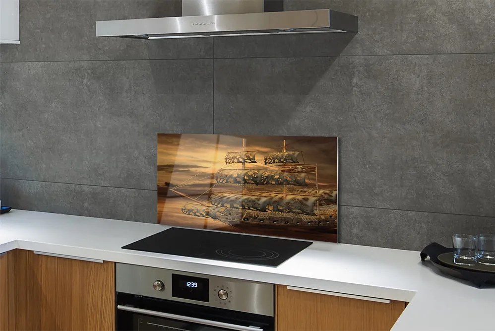 Szkło do Kuchni na Ścianę Statek na tle Morskich Chmur