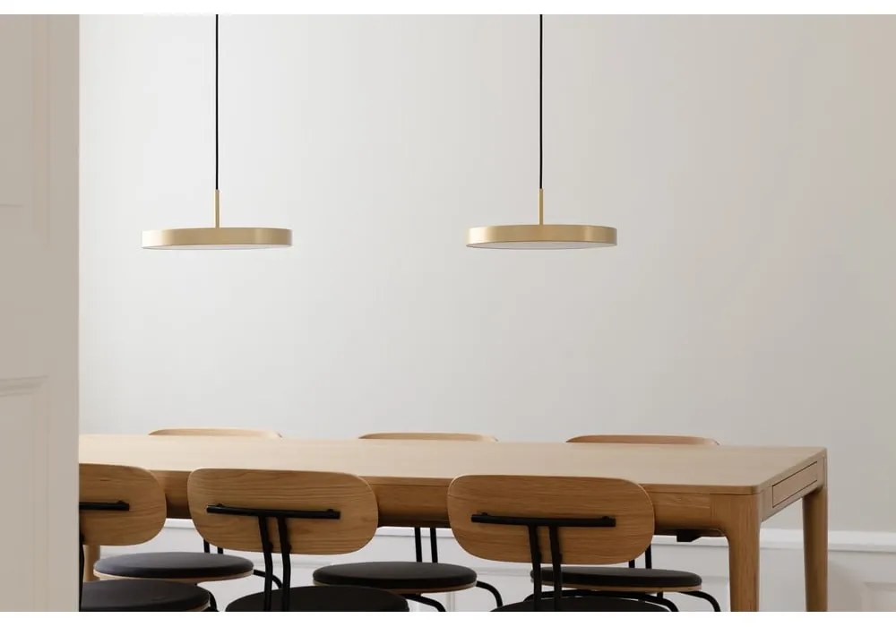 Lampa wisząca LED w kolorze złota z metalowym kloszem ø 31 cm Asteria Mini – UMAGE