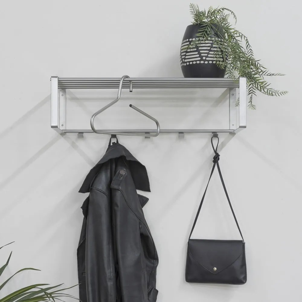 Metalowy wieszak ścienny w kolorze srebra z półką 70 cm Rex – Spinder Design