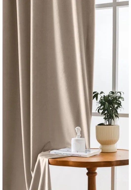 Zasłona zaciemniająca VELVET jasno brązowa 140x250 cm Zawieszanie: Taśma z wiązaniami