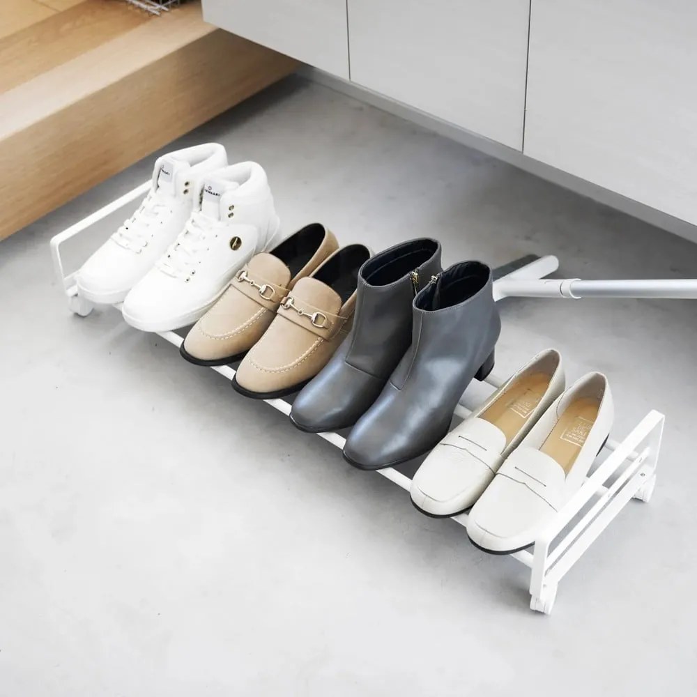 Biały metalowy regał na buty 83,5x14,5x27,5 cm Tower – YAMAZAKI