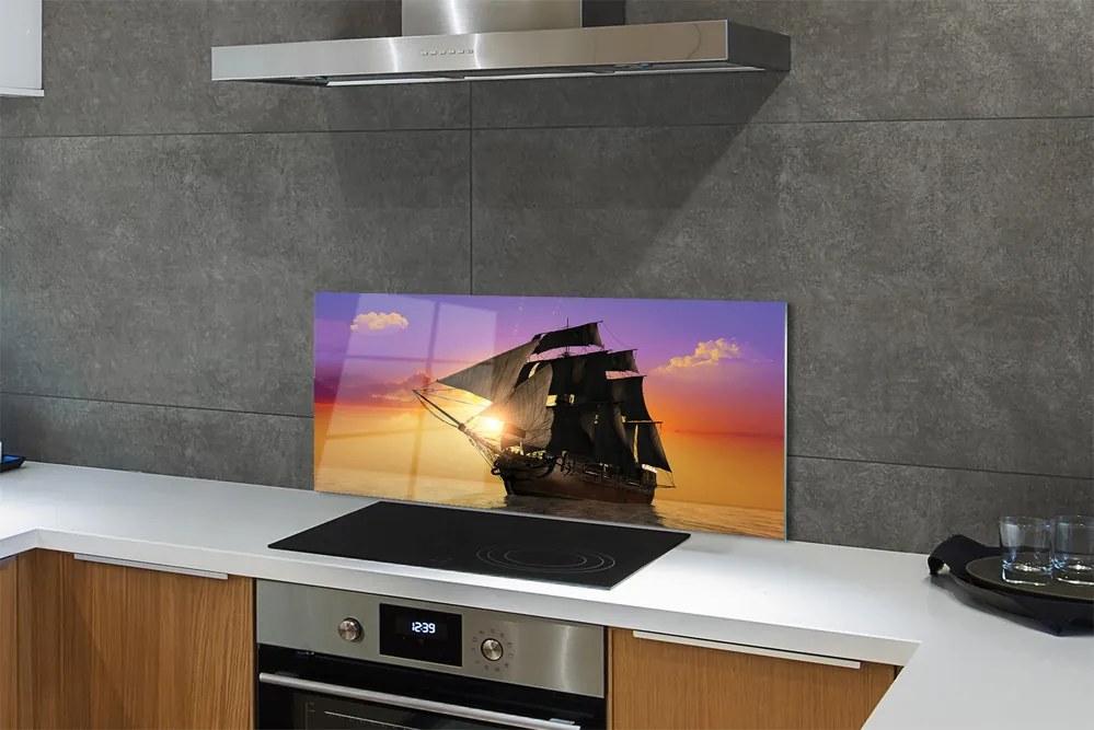 Szkło do Kuchni na Ścianę Statek na tle Kolorowego Nieba