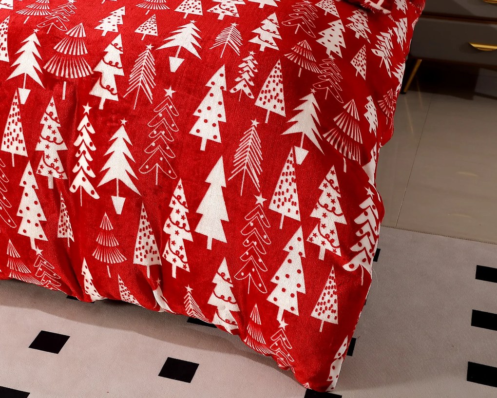 PrzytulneMieszkanie.pl PrzytulneMieszkanie.pl PrzytulneMieszkanie.pl Zestaw pościeli z mikropluszu CHRISTMAS TREES czerwony + prześcieradło z mikropluszu SOFT 180x200 cm biały, łóżko podwójne