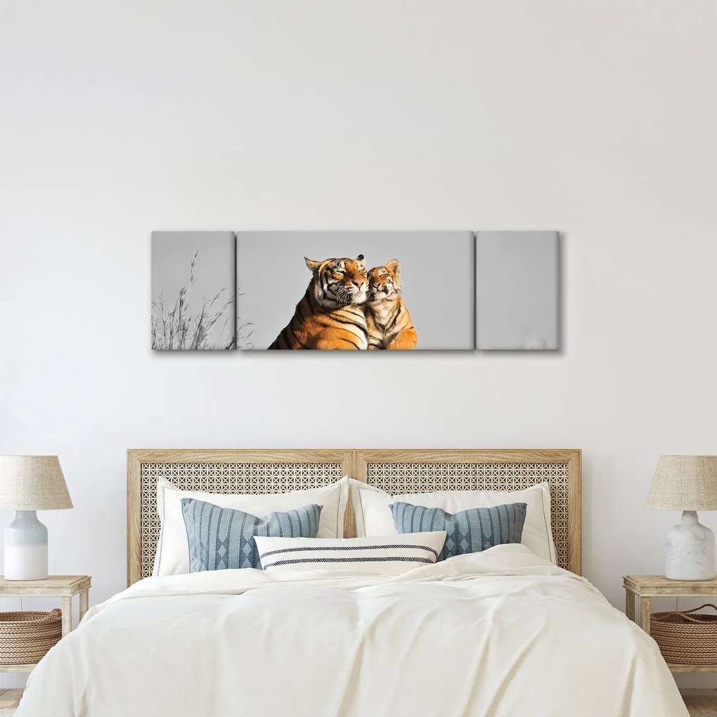 Obraz - Tygrysica i jej młode, wersja czarno - biała (170x50 cm)
