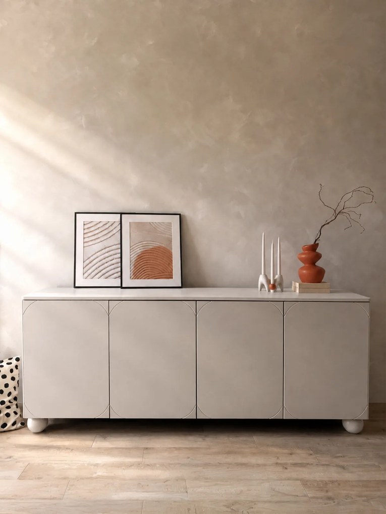 Komoda Sonatia II 200 cm czterodrzwiowa - kaszmir / nogi kule