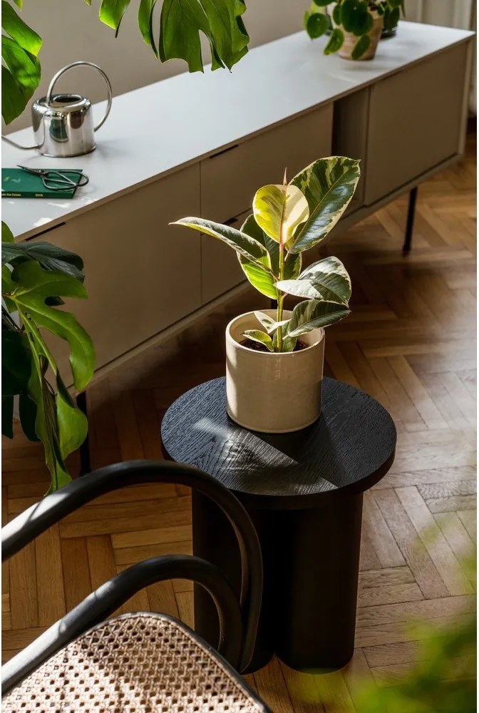 Czarny stołek Oly – noo.ma