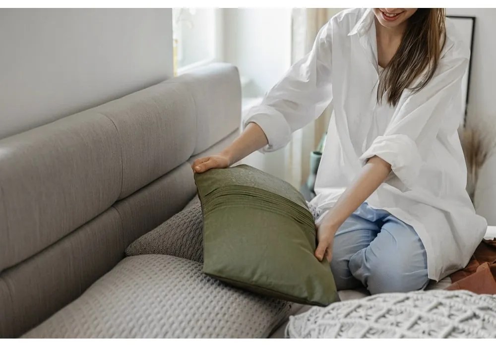 Beżowe tapicerowane łóżko dwuosobowe ze schowkiem ze stelażem 160x200 cm Lotte – Meise Möbel