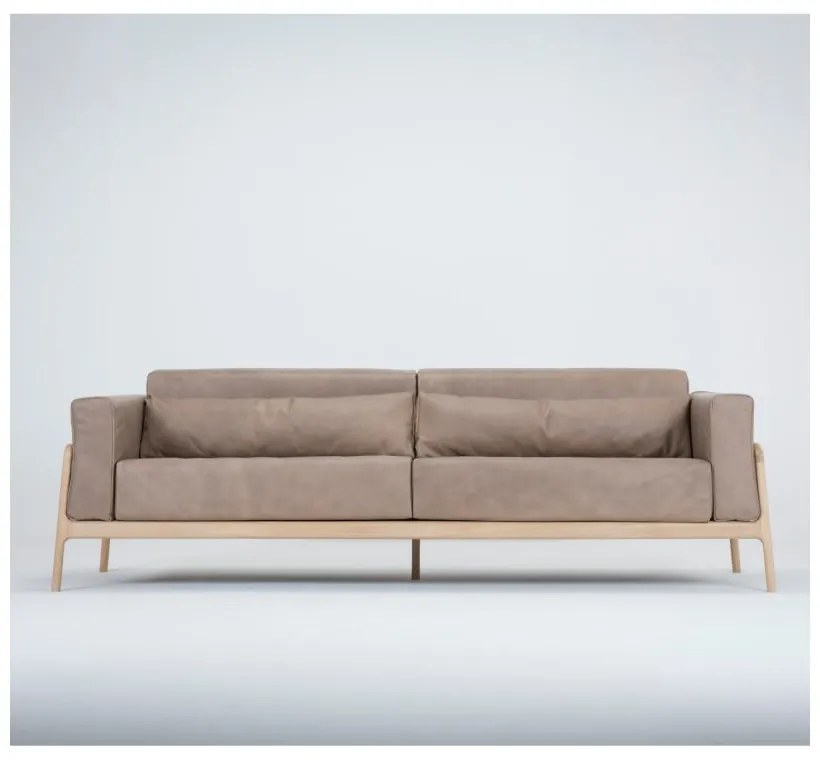 Jasnobrązowa sofa z bawolej skóry z konstrukcją z litego drewna dębowego Gazzda Fawn, 240 cm