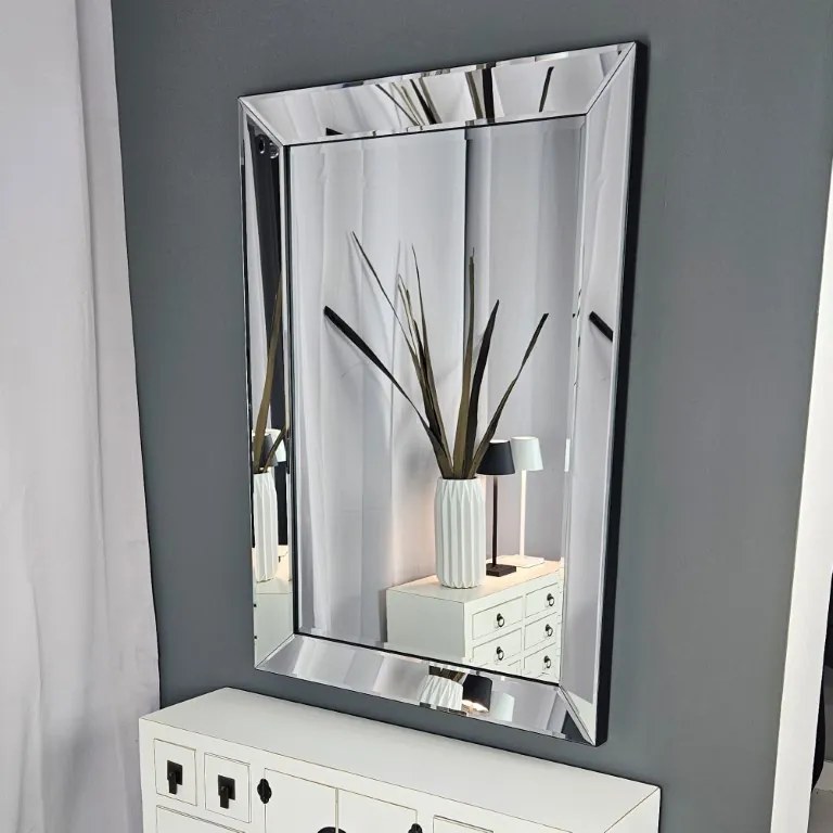 Lustro w lustrzanej ramie, szlifowane fazą , 74x104cm