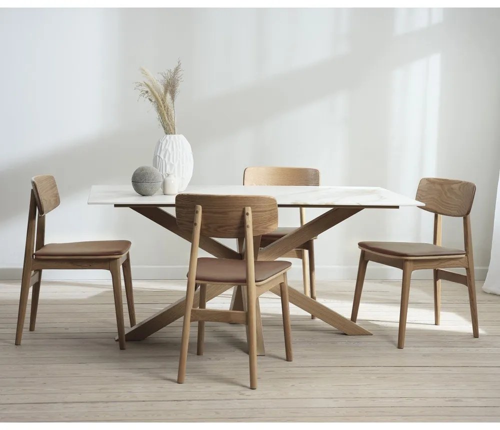 Koniakowo-naturalne krzesło z imitacji skóry Livo – Unique Furniture