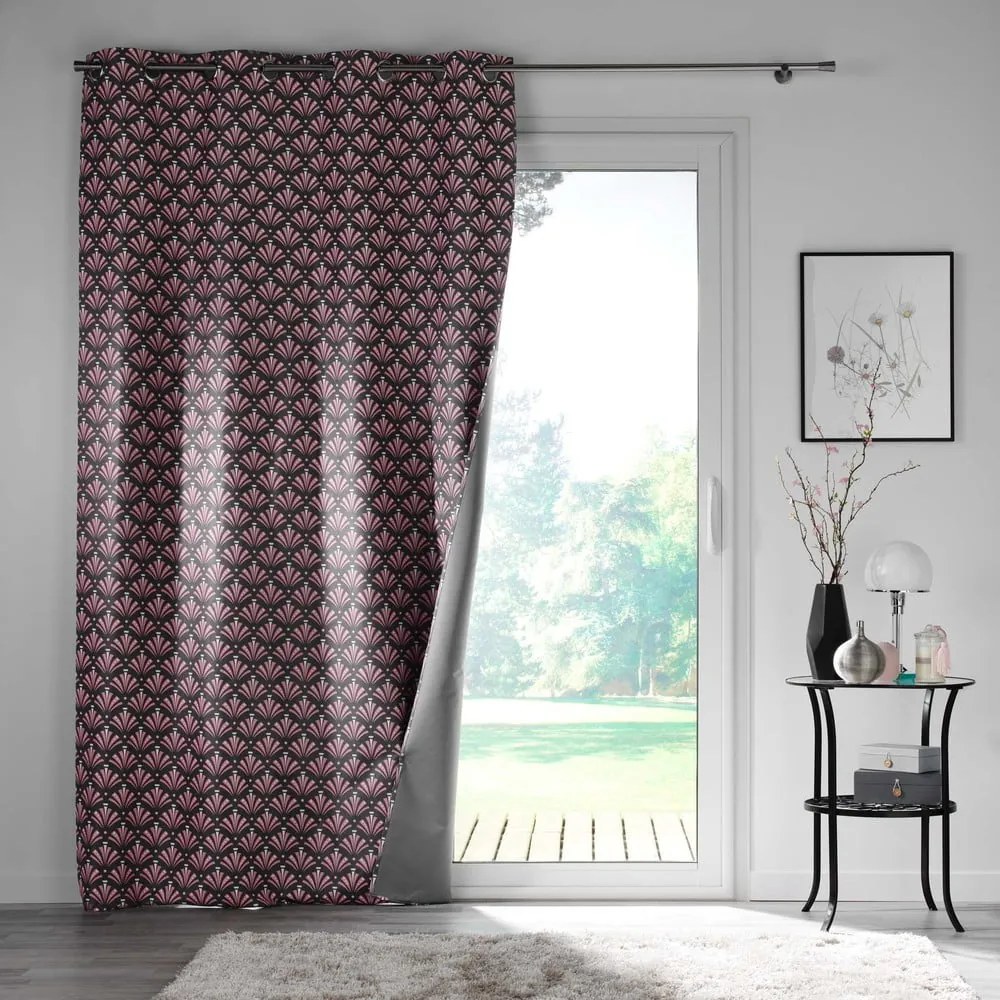 Różowo-szara zasłona zaciemniająca z mikrowłókna 135x260 cm Surya – douceur d'intérieur