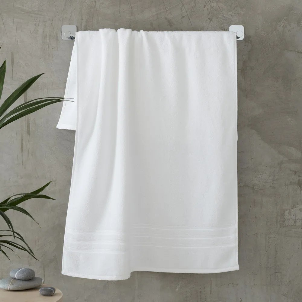 Biały bawełniany ręcznik kąpielowy frotte 70x120 cm Zero Twist – Catherine Lansfield
