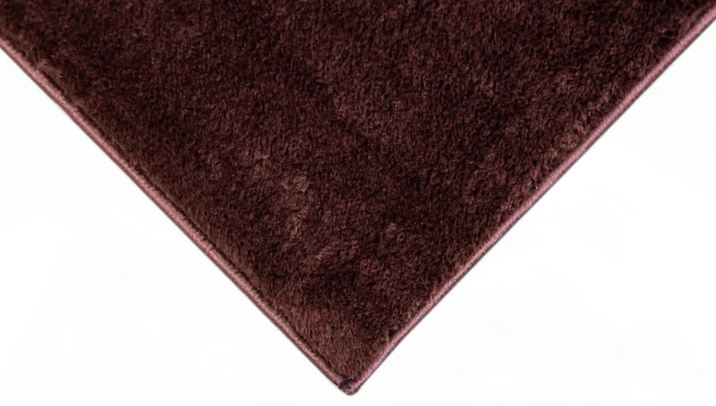 Dywan pluszowy Catwalk brązowy 80 cm x 150 cm