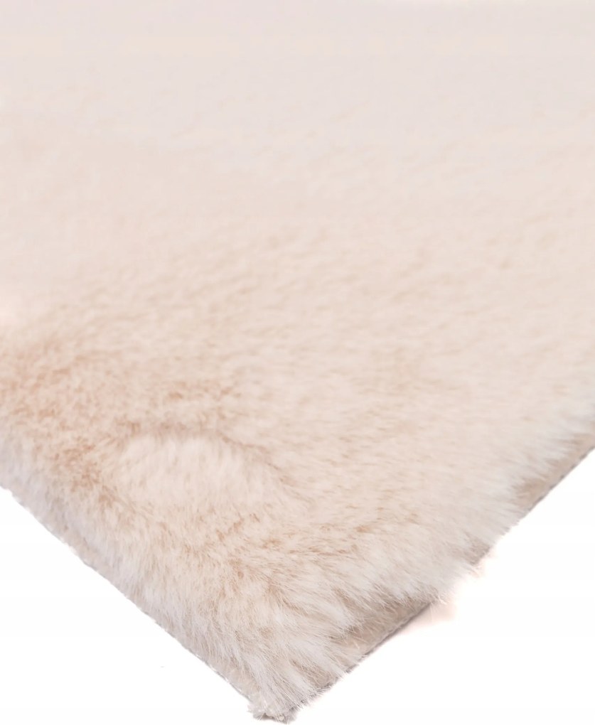 Dywan Futrzany Biały 60x90 cm Włochaty Miękki Dekoracyjny Antypoślizgowy
