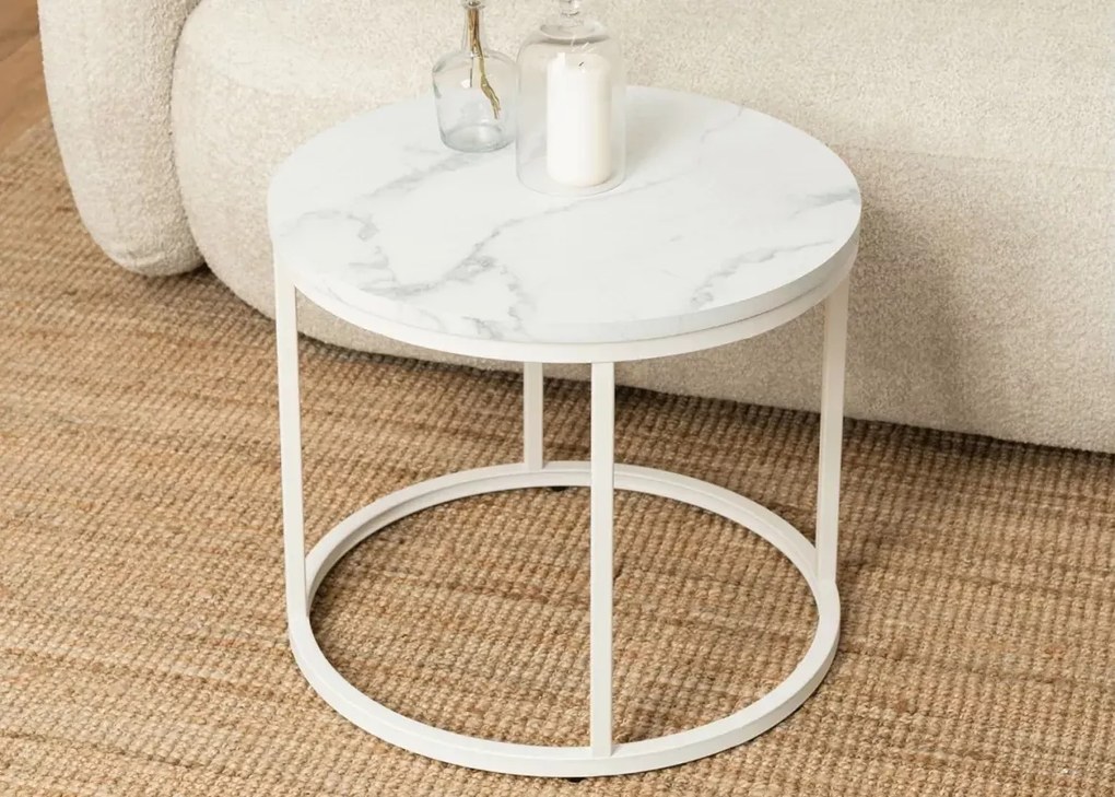 Stolik kawowy Ayton – nowoczesny design i elegancja z blatem w kolorze białego marmuru, bieli lub dębu