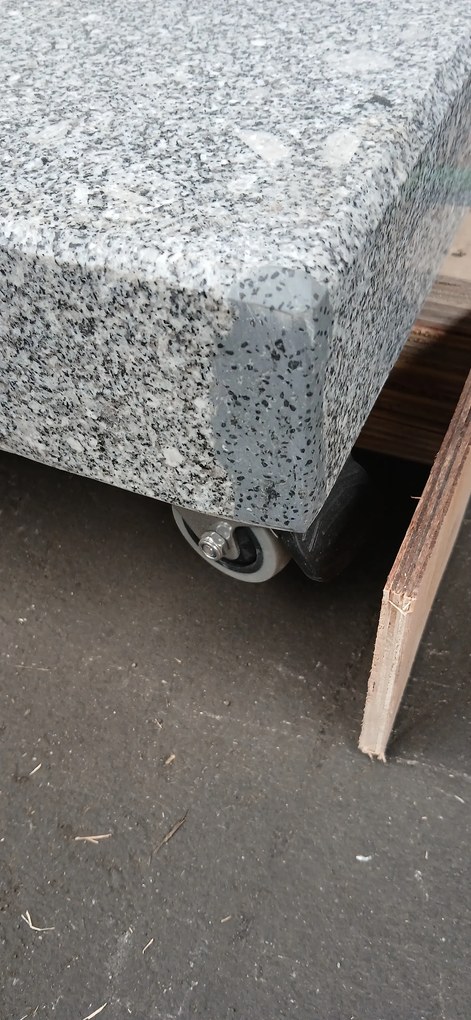 Doppler Mobilna podstawa pod parasol 140 kg - granitowa na kółkach - Towar z drobną wadą (SO101)