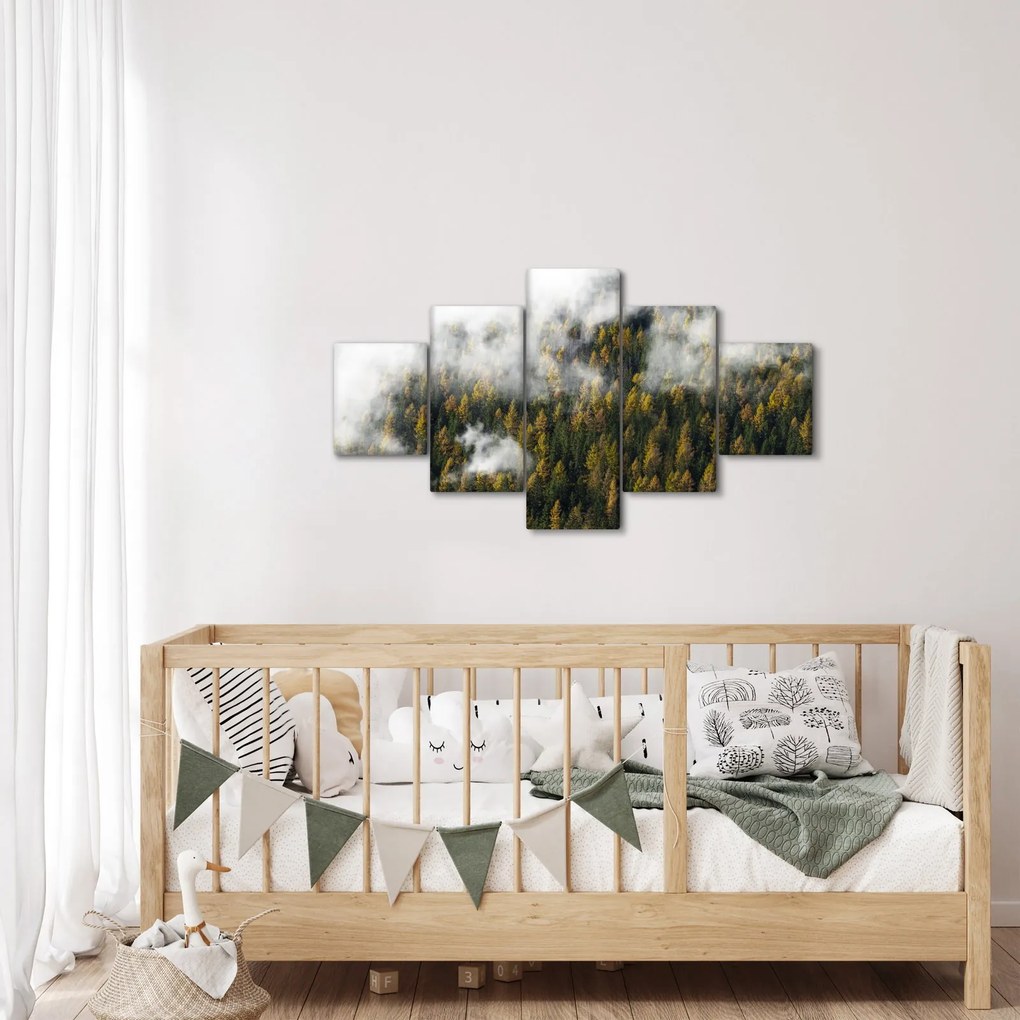 Obraz lasu w chmurach (125x70 cm)