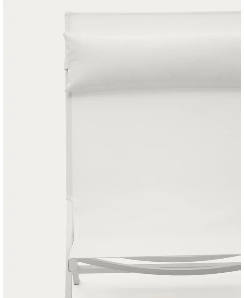 Biały metalowy fotel ogrodowy Canutells – Kave Home