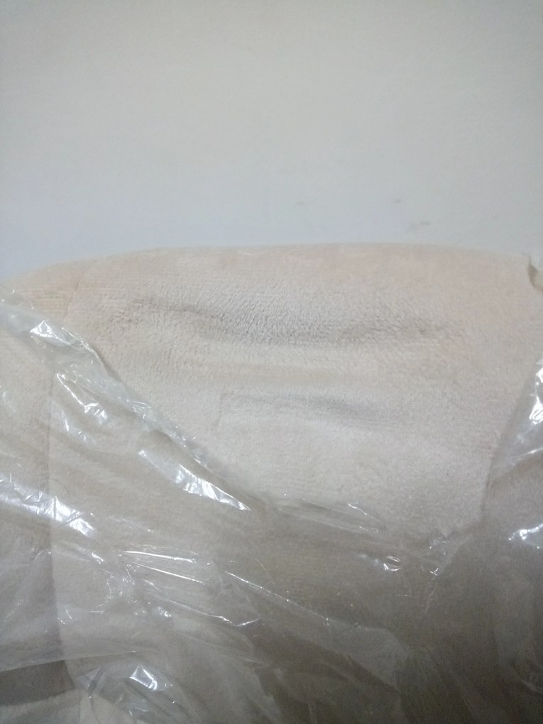 PROMOCJA Beżowe aksamitne krzesło do jadalni BORA II jakość