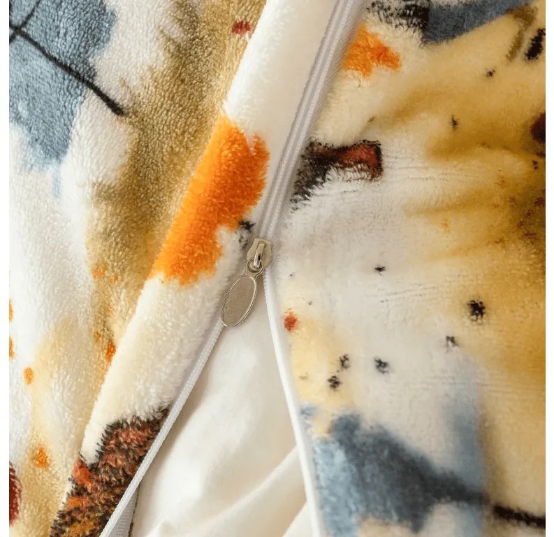 PrzytulneMieszkanie.pl PrzytulneMieszkanie.pl Pościel z mikropluszu AUTUMN VILLAGE kolorowa Rozmiar pościeli: 70 x 90 cm | 140 x 200 cm