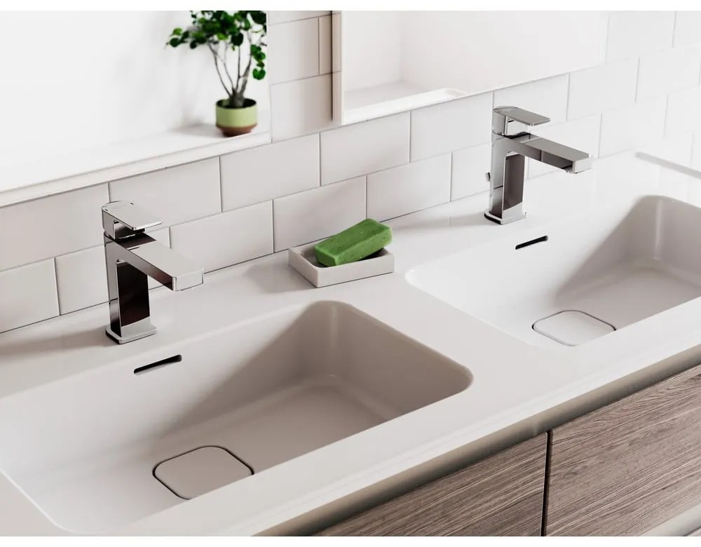 Biała ceramiczna umywalka podwójna 124x46 cm Strada II – Ideal Standard