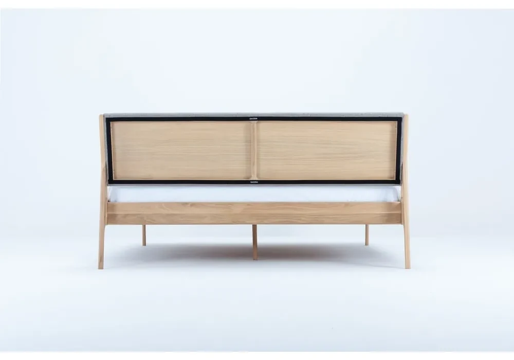 Szare/naturalne łóżko dwuosobowe z litego drewna dębowego 180x200 cm Fawn – Gazzda