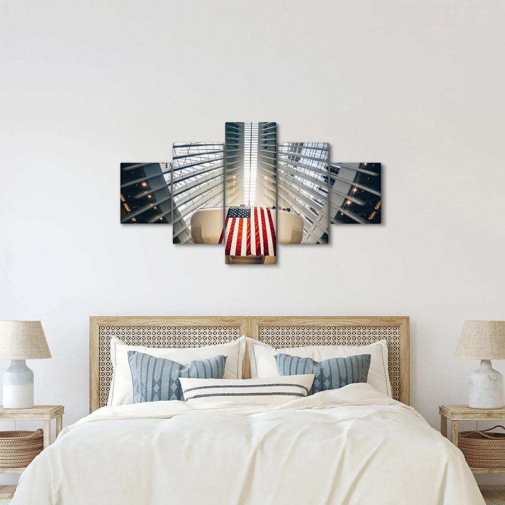 Obraz budynku z flagą USA (125x70 cm)