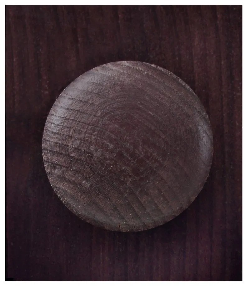 Ciemnobrązowa witryna z litego drewna sosnowego 95x35 cm Lisa – Støraa