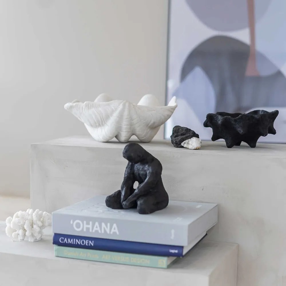 Figurka z żywicy polimerowej (wysokość 15 cm) Meditating Man – Mette Ditmer Denmark
