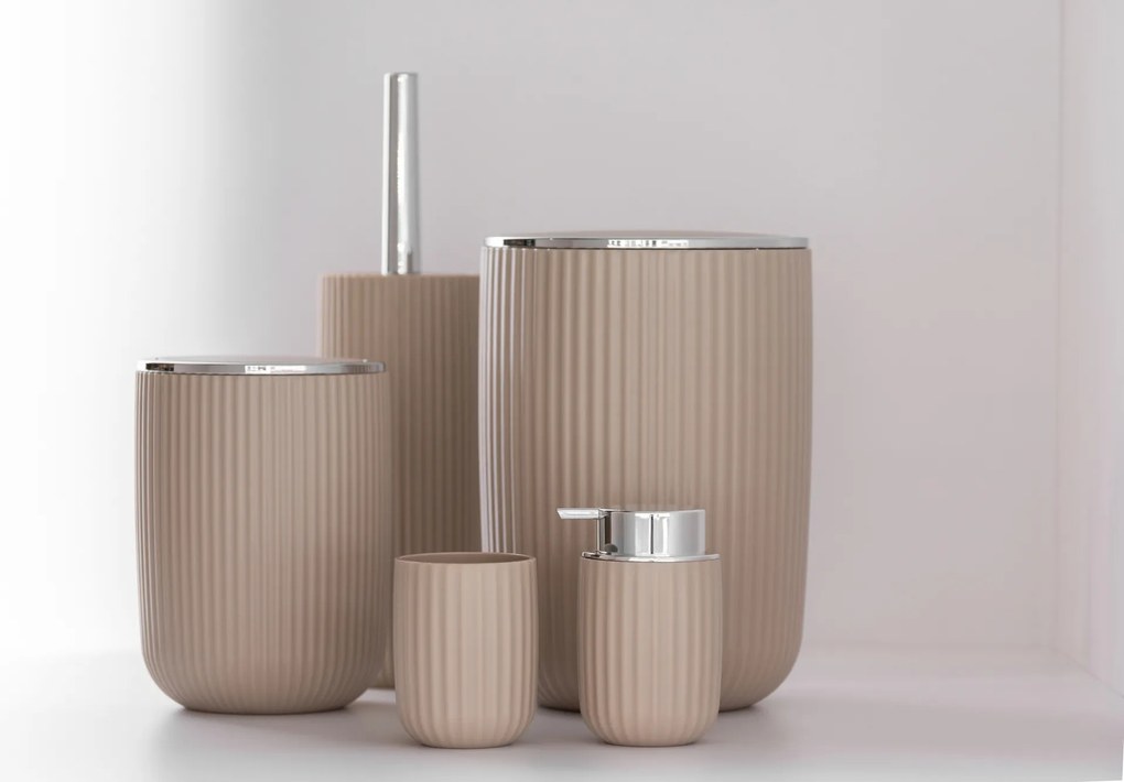 Dozownik do mydła w płynie AGROPOLI, WENKO