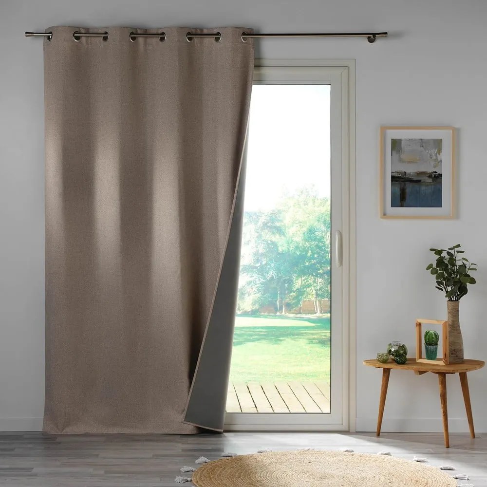 Beżowa zasłona zaciemniająca 140x260 cm Crepuscule – douceur d'intérieur