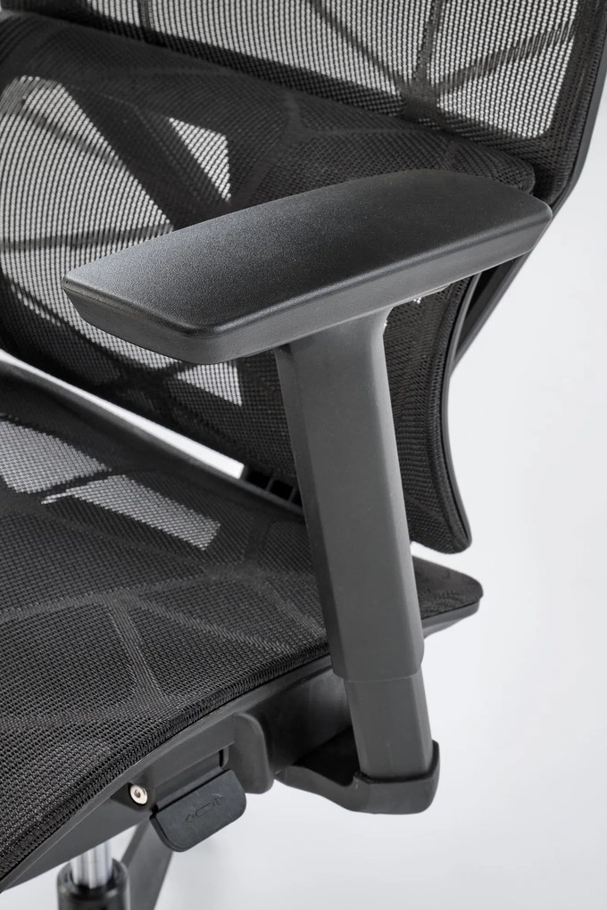 Fotel biurowy z regulacjami Osvaldo Halmar