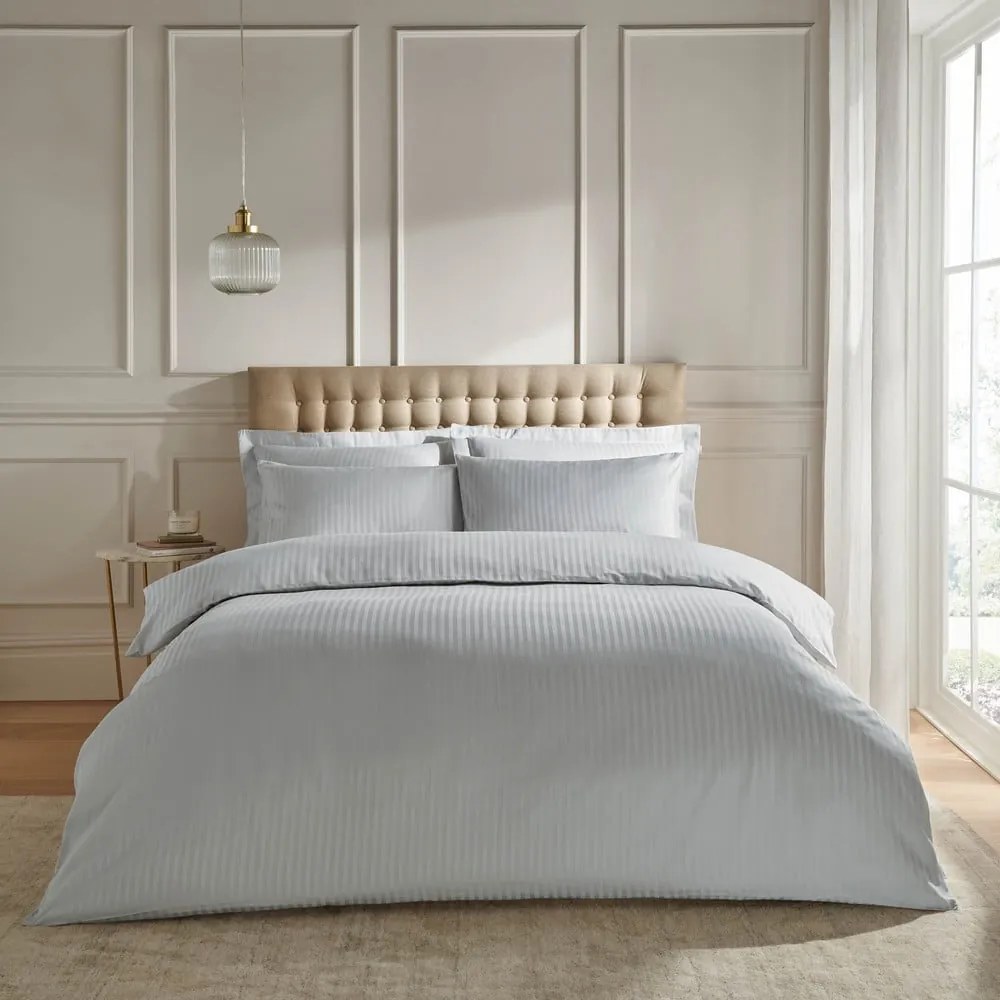 Szare prześcieradło elastyczne 135x190 cm Satin Stripe – Catherine Lansfield