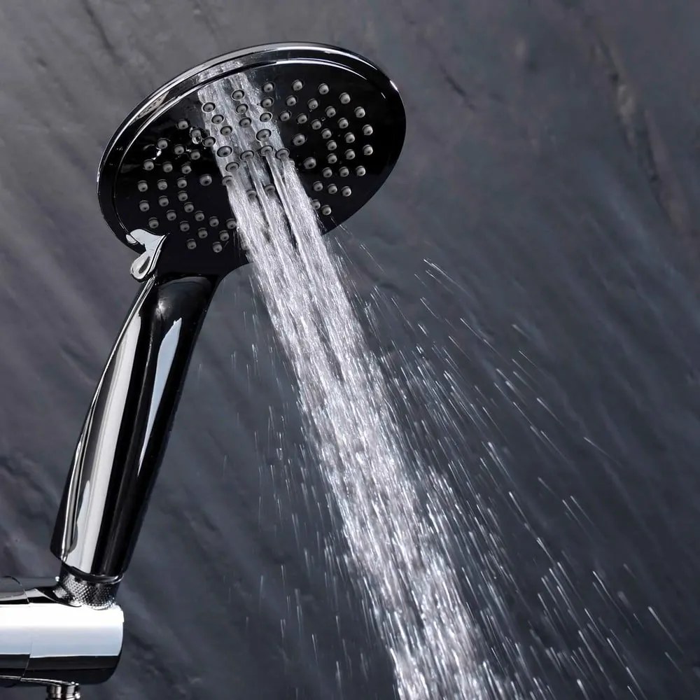 Plastikowy zestaw prysznicowy w kolorze matowego srebra ze słuchawką prysznicową 70 cm Hydro – douceur d'intérieur