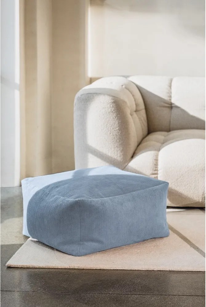 Jasnoniebieski sztruksowy puf Keno – noo.ma