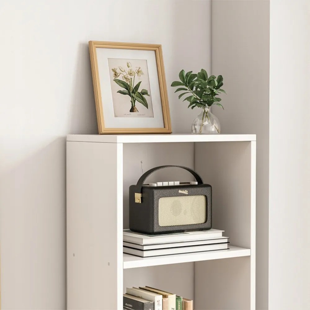 Biała szafka z półkami – 50 x 182 x 30 cm | nowoczesne miejsce do przechowywania książek, dekoracji i dokumentów