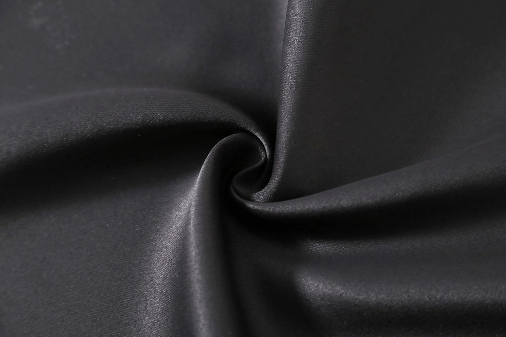 Czarna zasłona OXFORD 140x250 cm Zawieszanie: Metalowe pierścienie