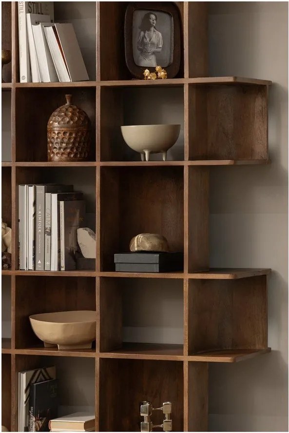 Ciemnobrązowy regał z litego drewna mango 130x180x35 cm Sinne – WOOOD