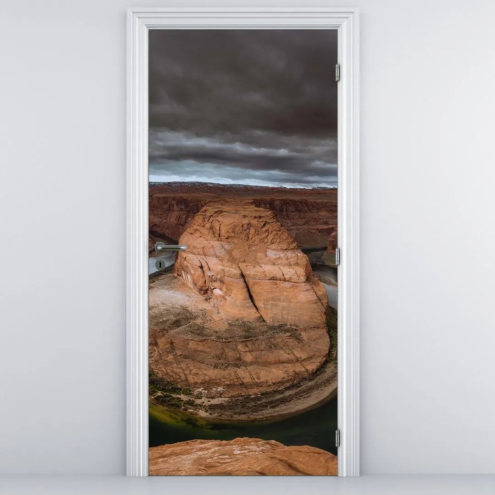 Fototapeta na drzwi - Jezioro w klifie (95x205cm)