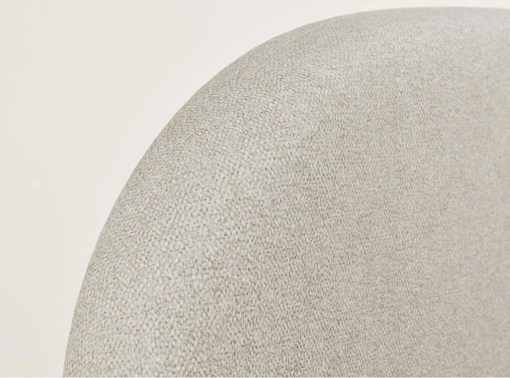 Beżowe tapicerowane łóżko dwuosobowe ze schowkiem i stelażem 160x200 cm Maumere – Maison de Rêve