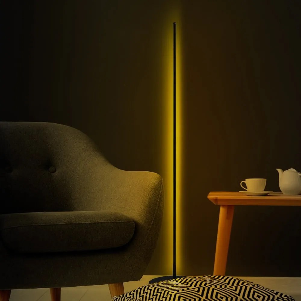 Czarna lampa stojąca LED (wysokość 153 cm) Only – Opviq lights