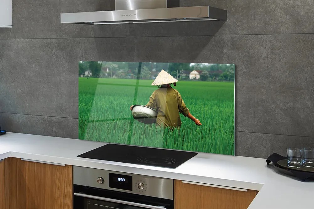 Szklany Panel Człowiek Odpoczywający na Trawie